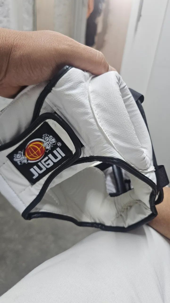 Protetor de cabeça Jugui com grade, usado 1 vez. - Foto 3