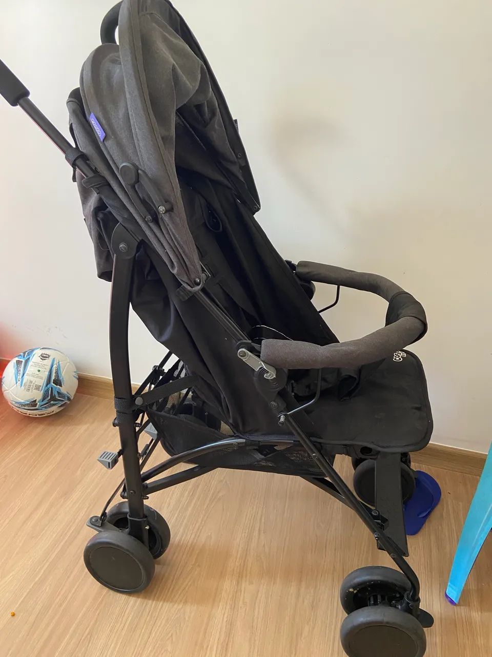 Carrinho de Passeio Bebê - Cosco Hobby