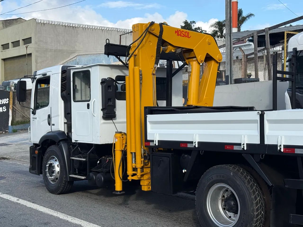 Vw 15190 2020 Munck de 12 ton masal 4x2  - Foto 11