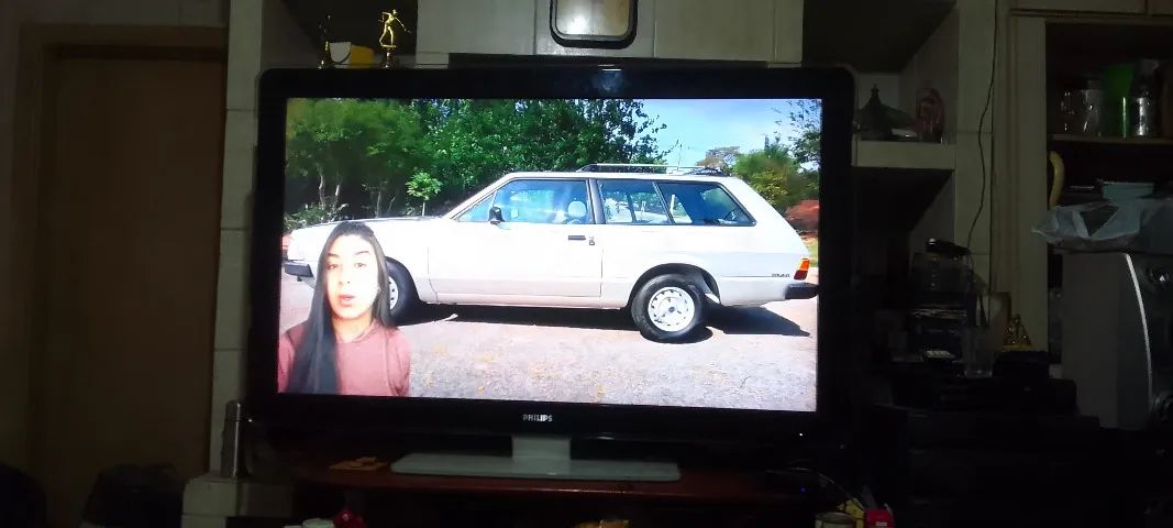 tv 52 fhilhips funcionando ok so retirada - Foto 3