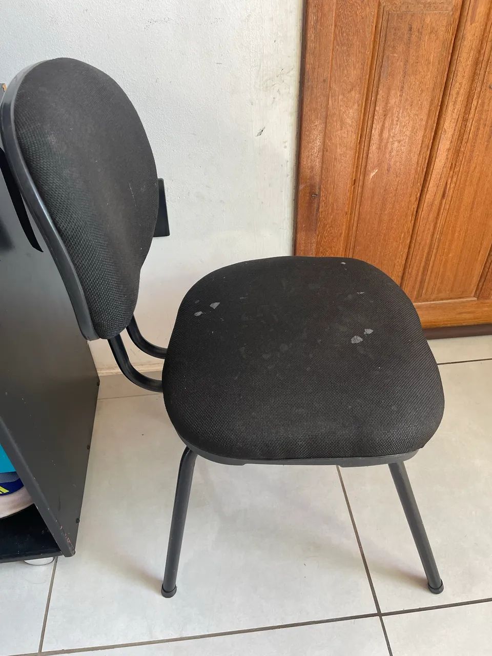 Cadeira de Escritório Fixa Preta - Foto 2