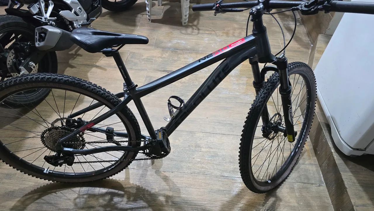 Bicicleta muito nova quadro 17 aro 29 - Foto 3