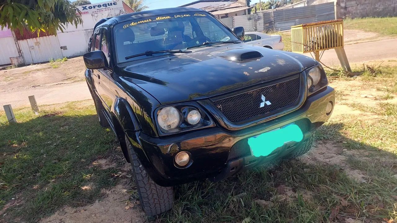 Mitsubishi L200 2005