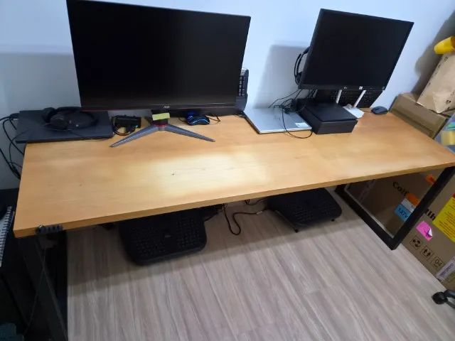Mesa de escritório em madeira - Foto 2