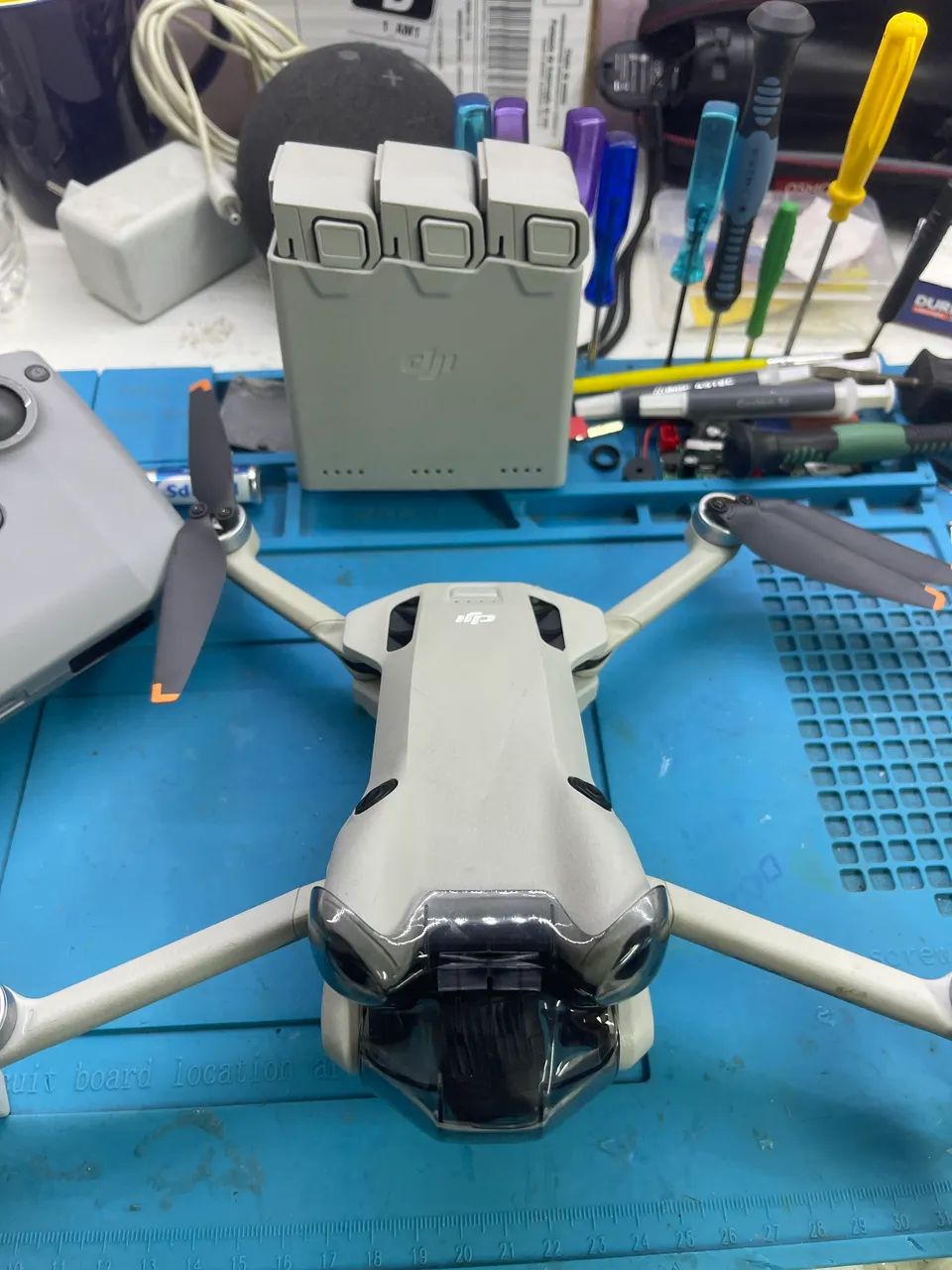 Drone DJI Mini 4 Pro Combo Fly More  - Foto 2