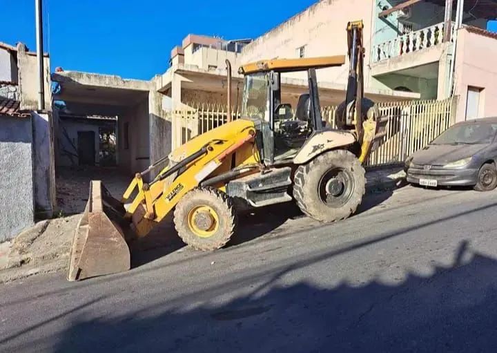 Retroescavadeira JCB 4CX 2011