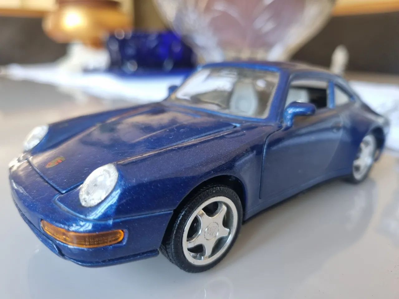 Miniatura Porsche 911 Maisto 1:24 Azul (Usado) - Foto 4