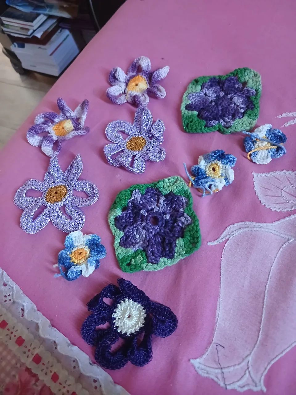 10 flores em crochê 
