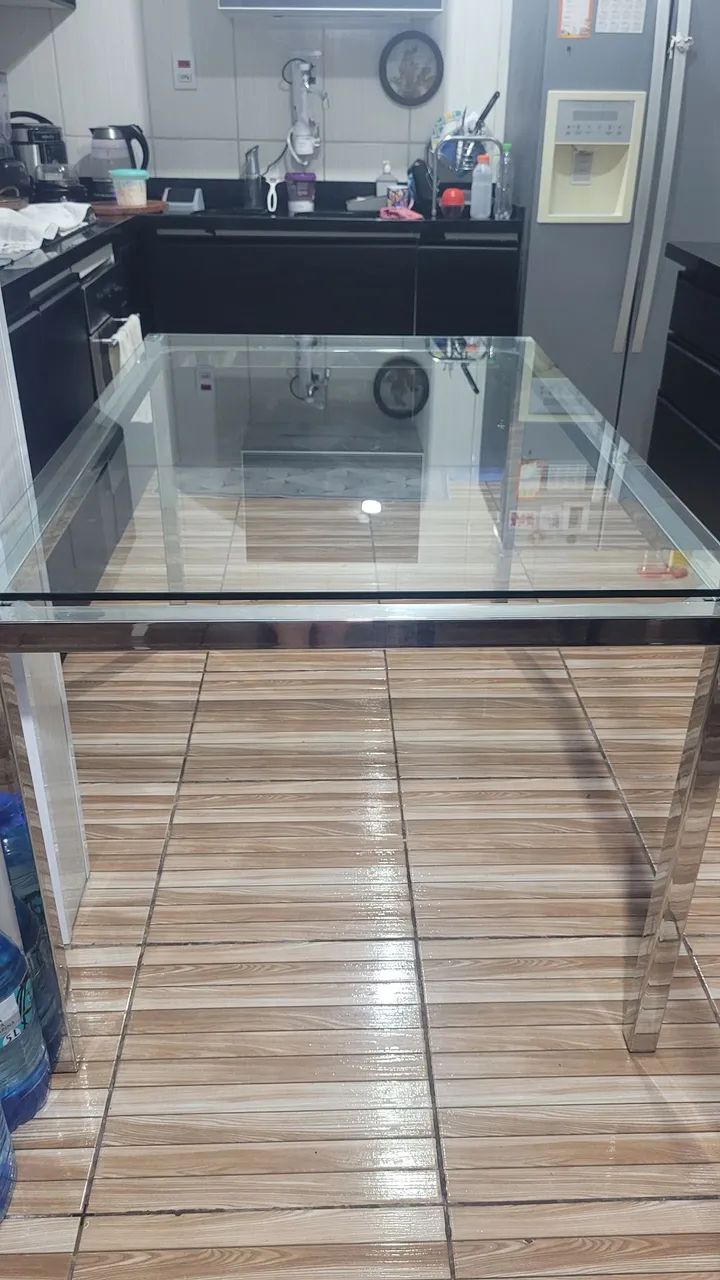 Vendo mesa se vidro 498181833973442561