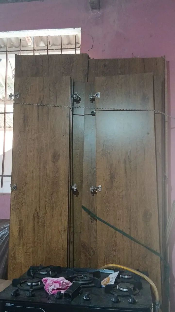 Guarda-roupa 6 portas