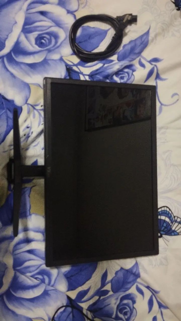 Monitor VX Pro 19" Full HD + Cabo de Energia - Ótimo Estado - Foto 3