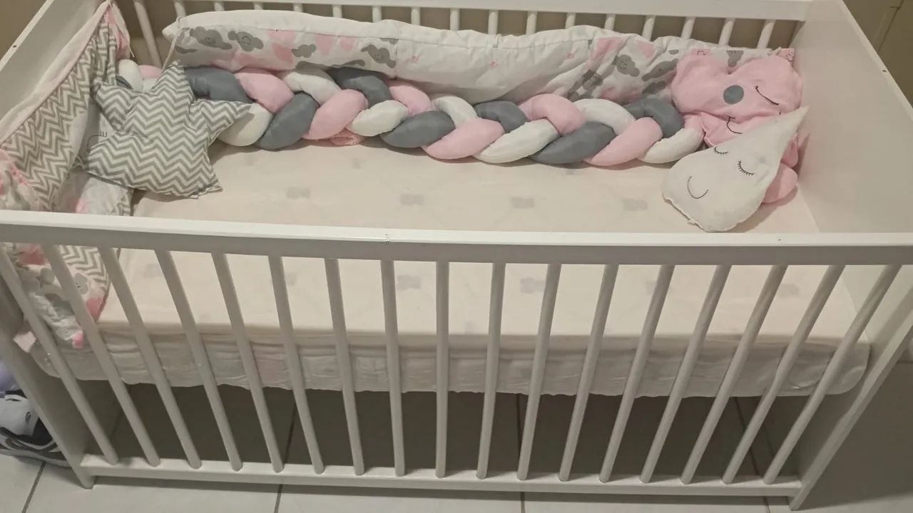 Berço semi novo