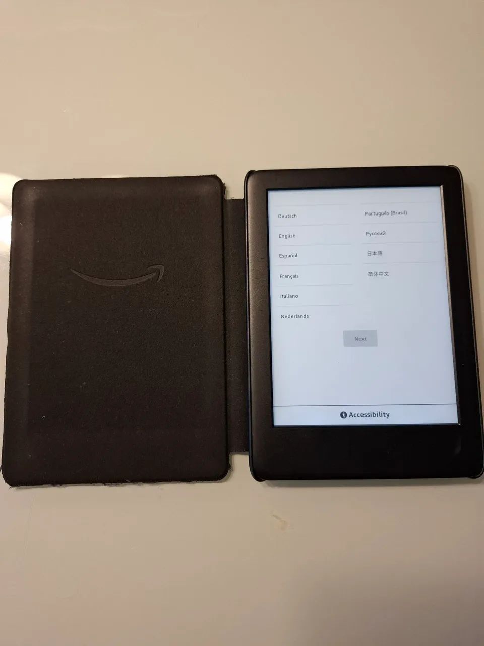 Kindle 10 com iluminação. Acompanha capa. - Foto 2