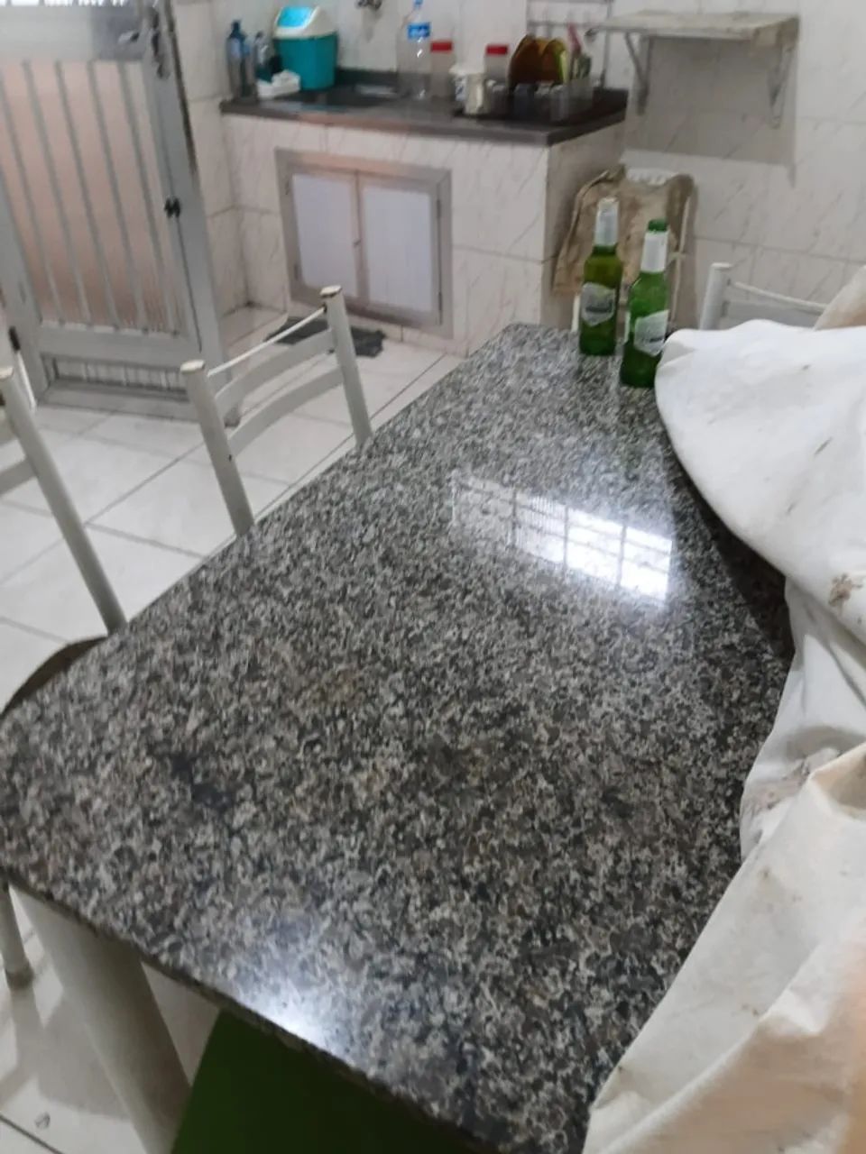 Mesa de cozinha muito nova - Foto 2