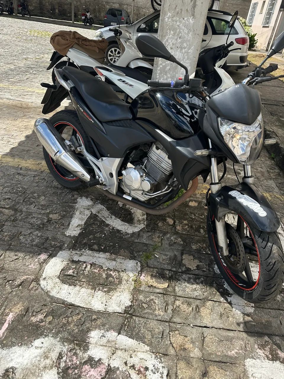Cb 300 moto  - Foto 2