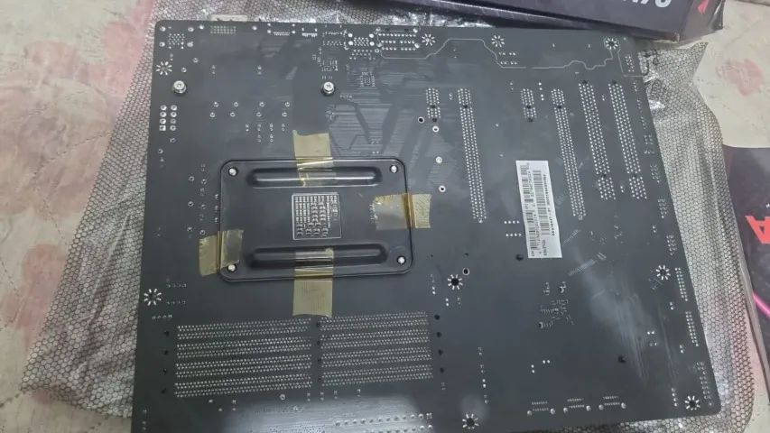 PLACA MÃE BIOSTAR X470 GTA - PARA REPARO / PEÇAS - Foto 3