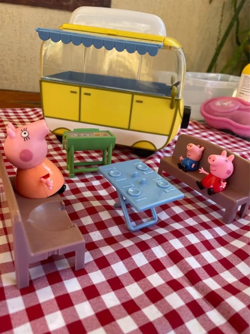 Van de Acampar Peppa Pig - Hasbro