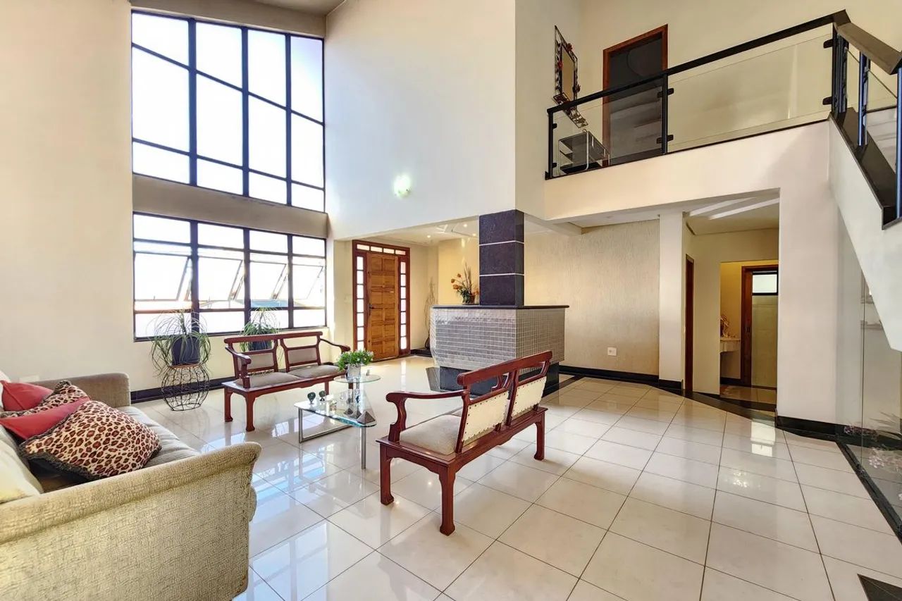 Casa à Venda - Aeroporto, 5 Quartos, 360 m2 - Foto 3