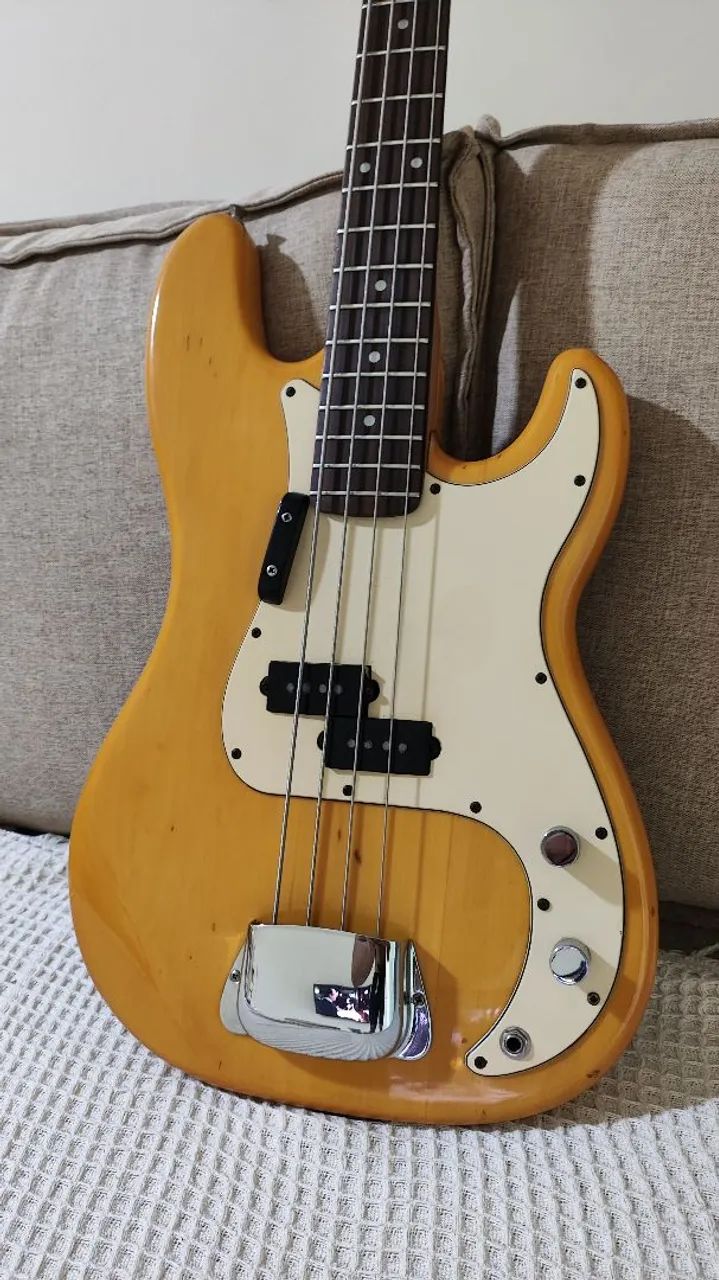 Baixo Tagima Precision 