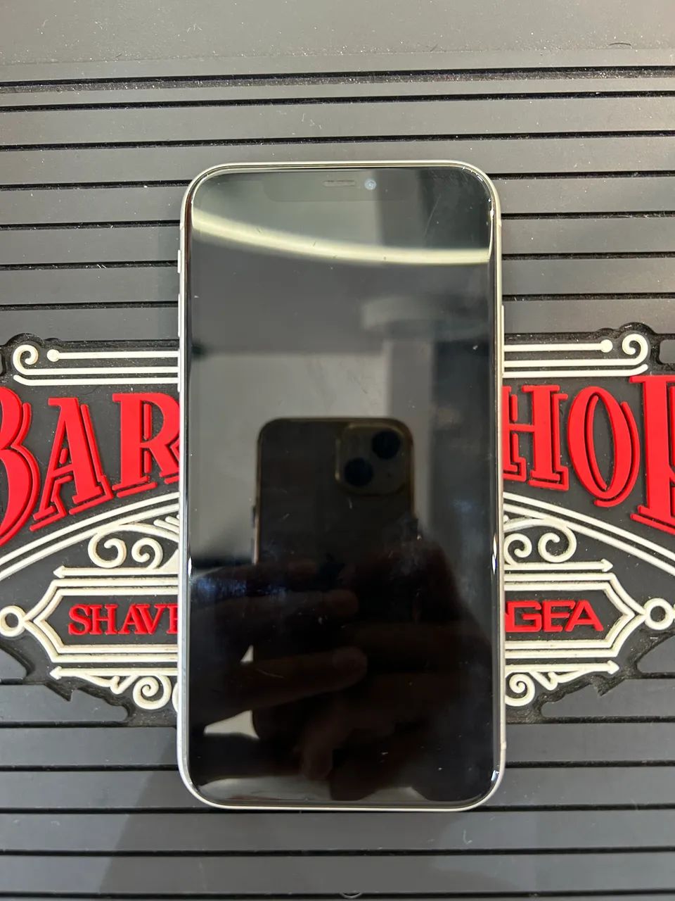IPhone 11 branco 64G - Foto 2