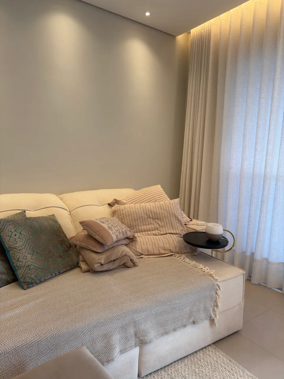 Sofá Boucle Retrátil - R$ 2,800 parcelado em até 12x (com acréscimo da maquininha)    - Foto 2