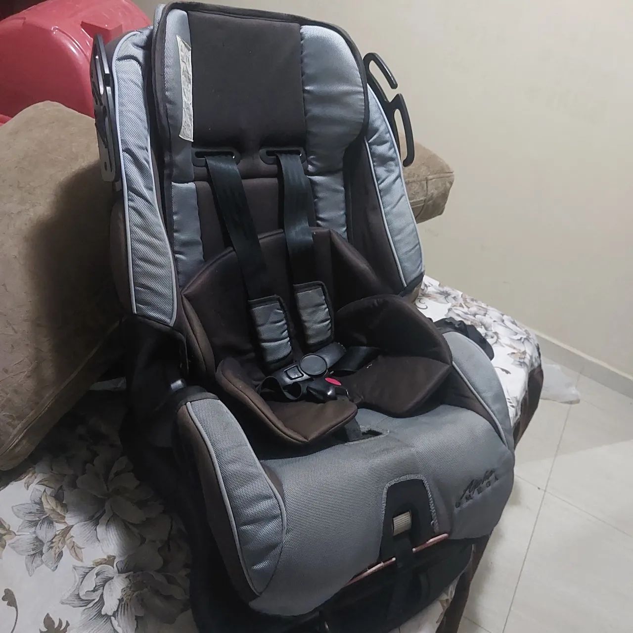 Cadeira de criança carro - Foto 2