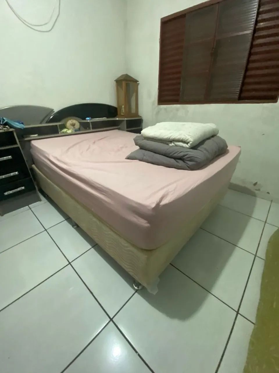 Vendo Cama box casal bege