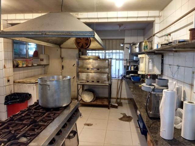 Oportunidade de repasse de ponto comercial, em área nobre, frontal ao Canal - Foto 9