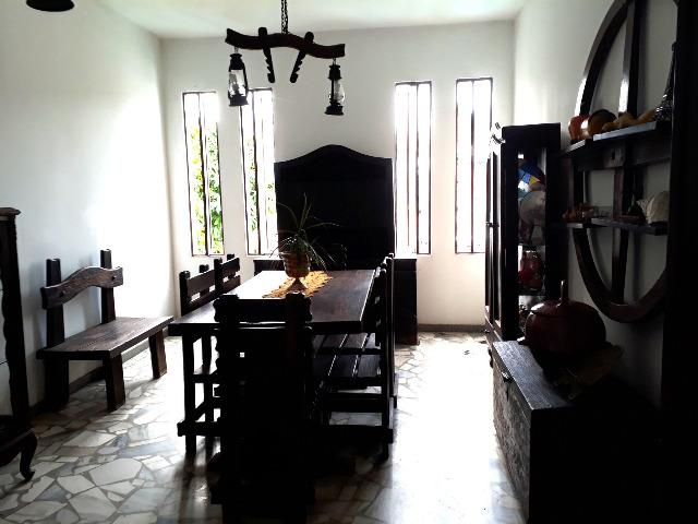 Casa de 4 quartos no horto Florestal - Em frente ao Hospital Aliança - Foto 2