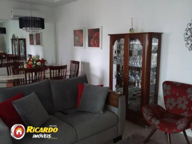 Apartamento em Itapema, Meia Praia SC, 3 suítes, 2 vagas, mobiliado
