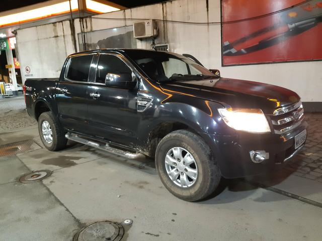 Ford Ranger 2014 entrada e assumir.