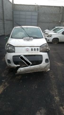 Oportunidade Fiat uno batido