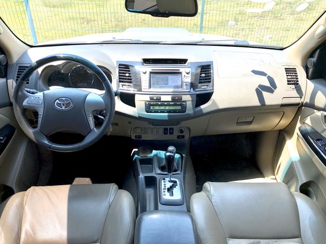 Hilux Sw4 3.0 Srv Diesel automático 4x4 - 2012 - Foto 7