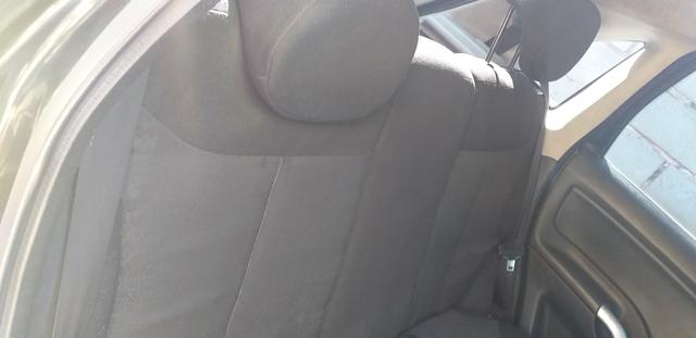 Vendo Citroen c3 moto 1.4 FLEX e GNV por apenas R$10.000 . - Foto 4
