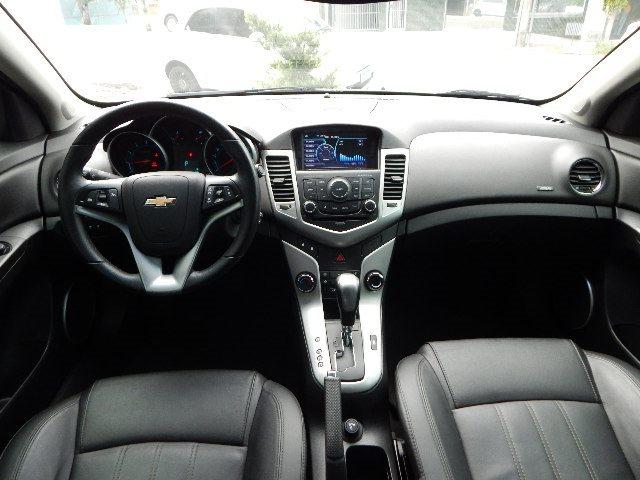 Cruze Sedan LT 1.8 Bancos em Couro/Multimidia Caska - Foto 6