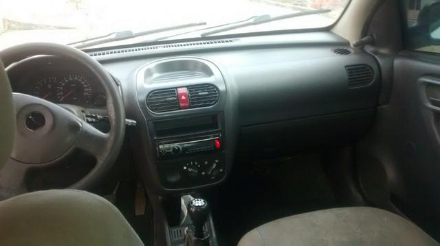 Corsa Hatch 1.0 - Foto 4