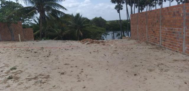 Vende-se terreno na beira do Rio preguiça,Barreirinhas-ma,E aceito carro no negócio - Foto 2