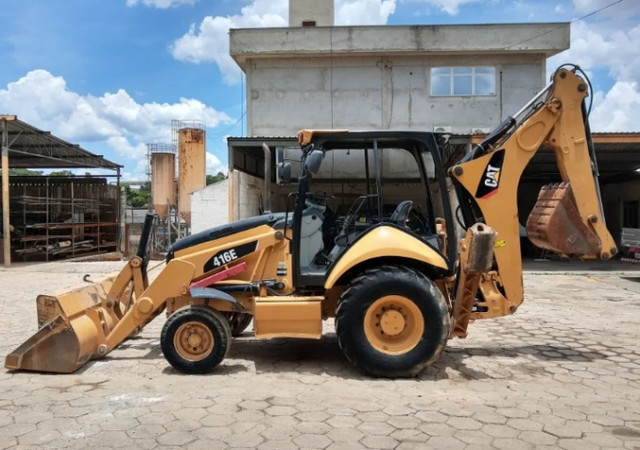 Retroescavadeira 416e ano 2013 - Foto 6