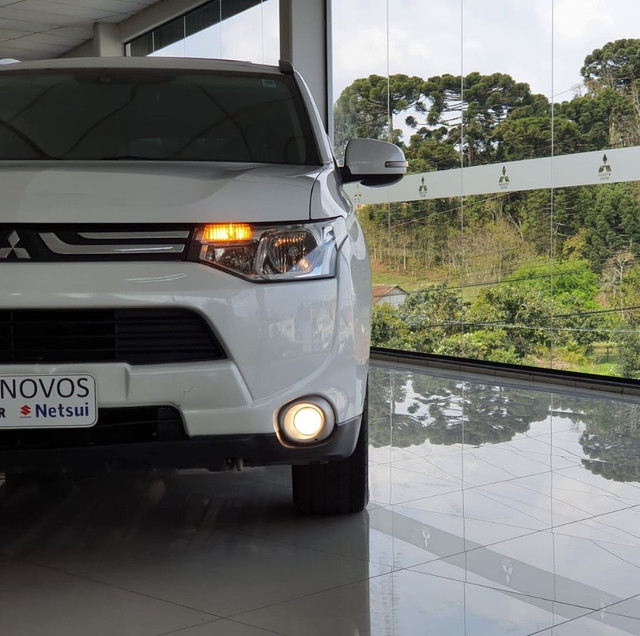 OUTLANDER 2.0 160CV AUTOMÁTICA 2015 - Foto 10