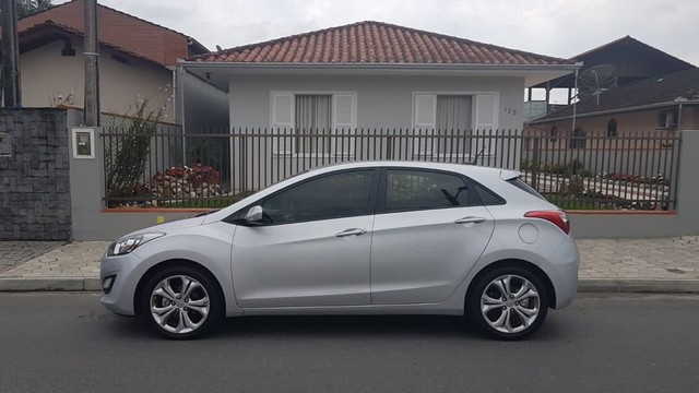 HYUNDAI I30 1.6 FLEX AUTOMÁTICO, IMPECÁVEL