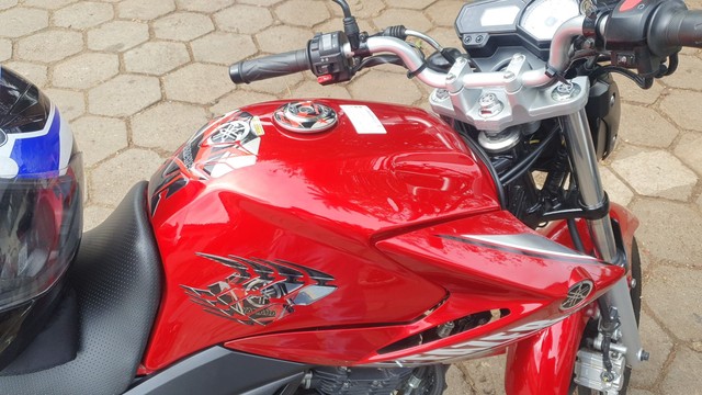 YAMAHA FAZER 250 BAIXA KM