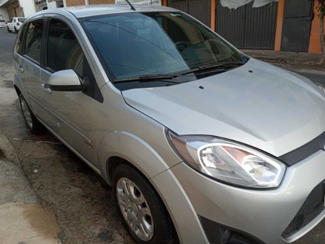 FIESTA 1.6 COMPLETO
