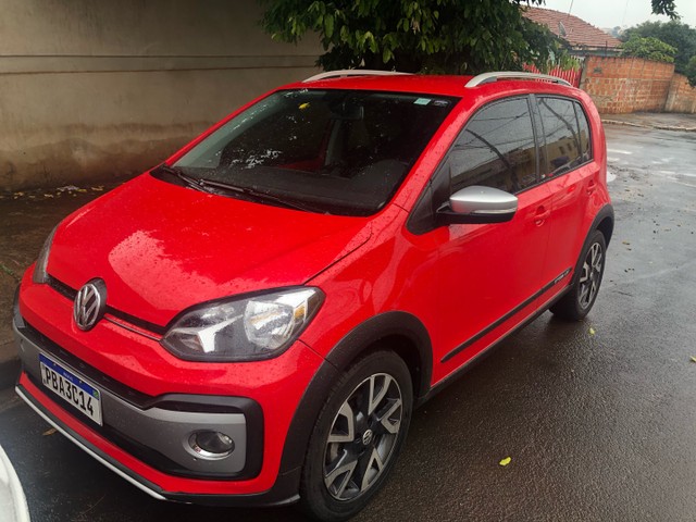 VOLKSWAGEN UP! CROSS 1.0 TSI COMPLETO