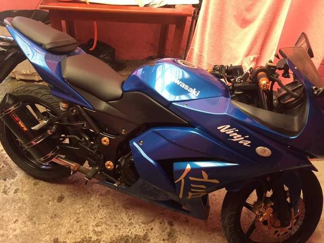 KAWASAKI NINJA 250 EDIÇÃO LIMITADA