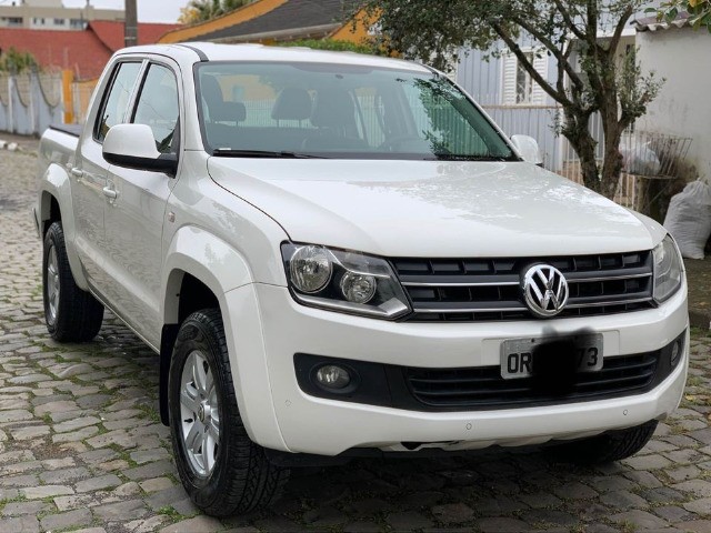 VOLKSWAGEN AMAROK TRENDLINE AUT 2016