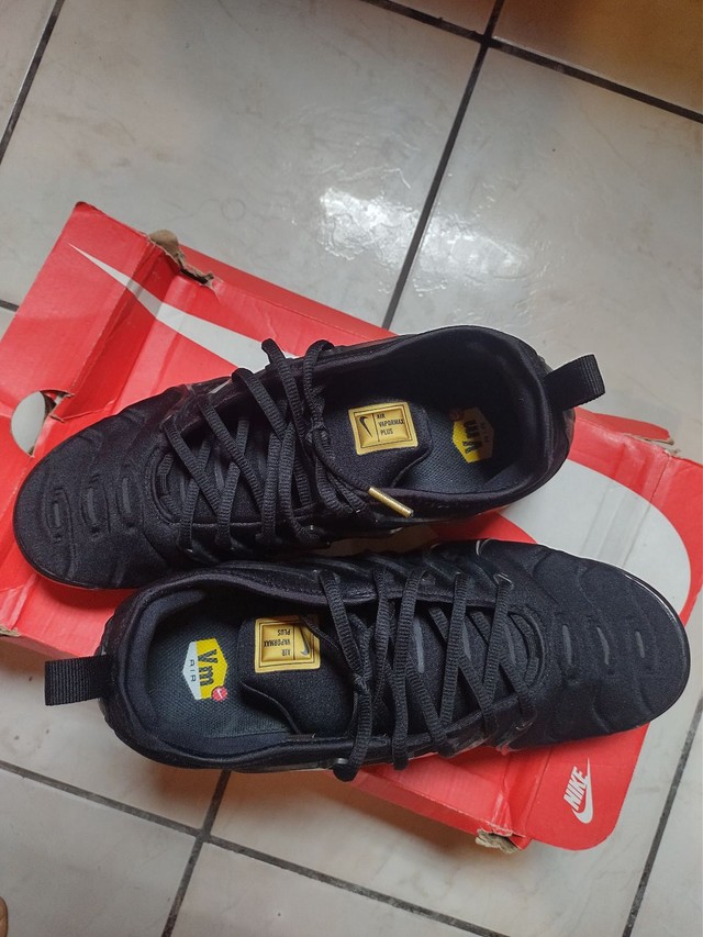 olx vapormax plus