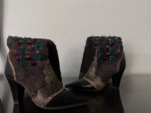 Bota Vizzano tamanho 35