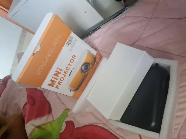Mini projetor usado apenas 3 vezes  - Foto 2