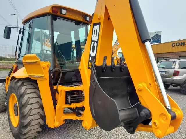 Retro jcb 2015 gabinada emplacada 4x4 - Foto 4