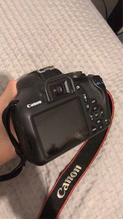 Câmera Digital Canon EOS REBEL T7+ S18-55  - Foto 5
